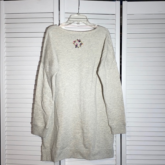 MYMO Sweatshirt Dress - Picture 2 of 5